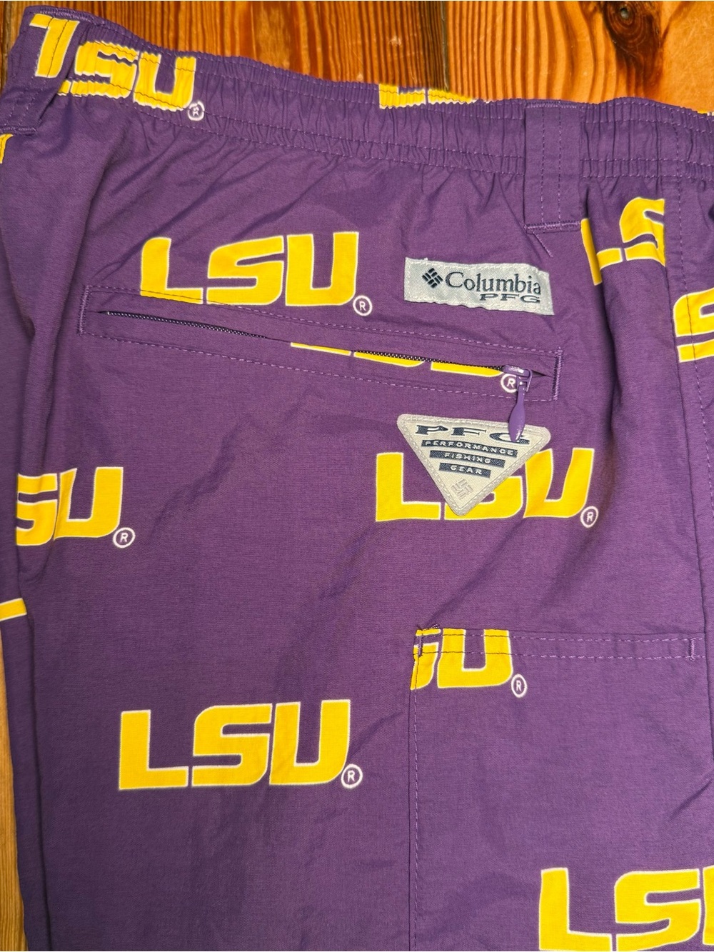 Columbia PFG LSU Tigers Shorts Mens Medium Purple Backcast NWOT - Picture 13 of 14